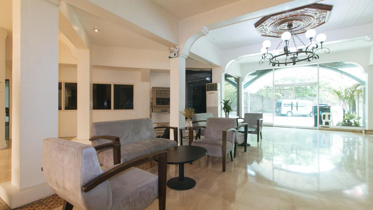 Garden Plaza Hotel Манила Экстерьер фото